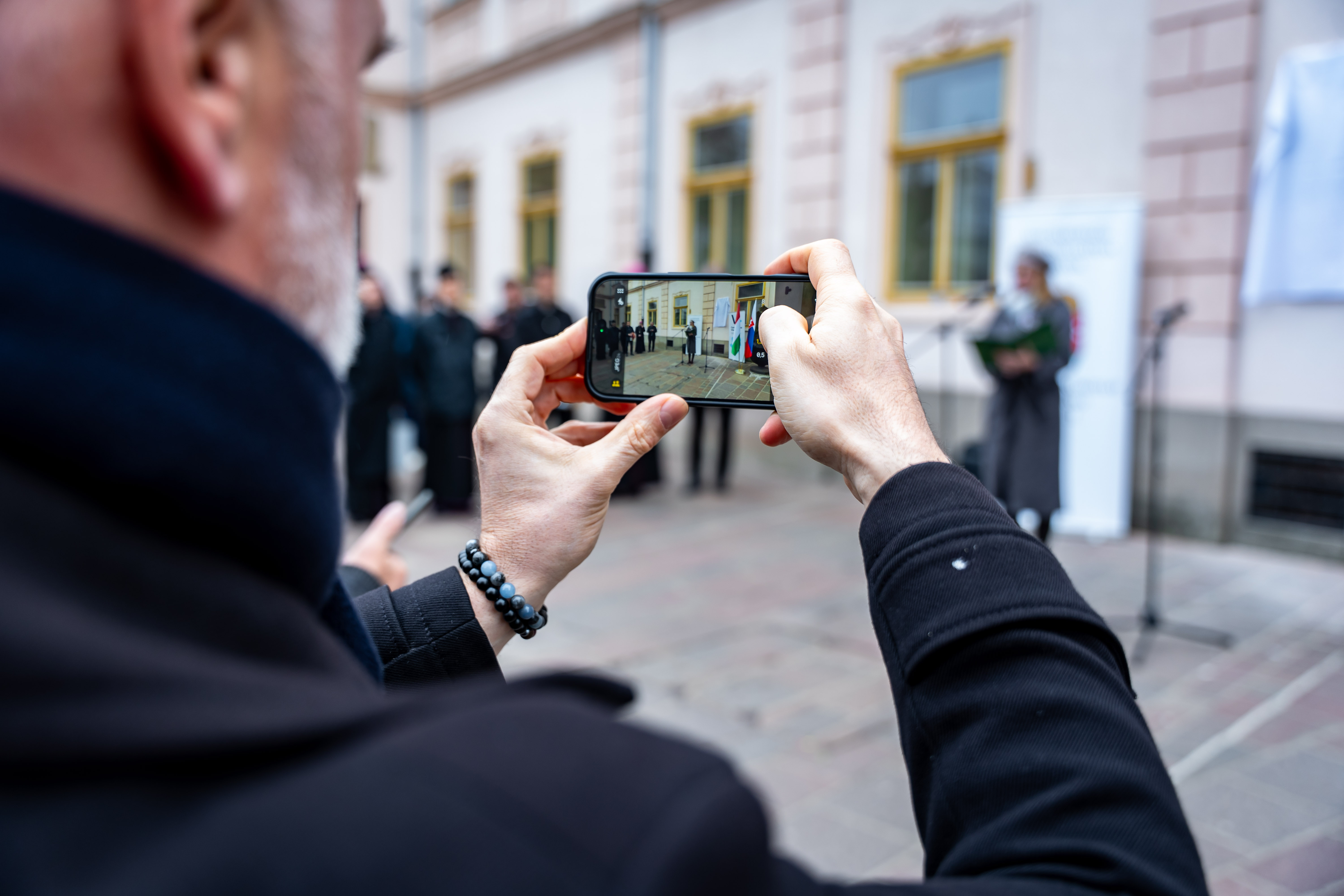 Slavnostne odhalenie pamatnej tabule na pocest kosickeho biskupa Augustina Fischer-Colbrieho-5